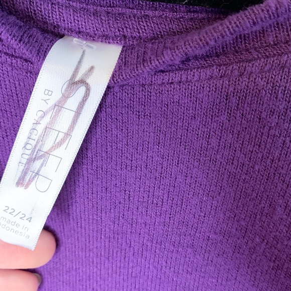 Happy Howlidays Dog Novelty Sweatshirt - Picture 3 of 8